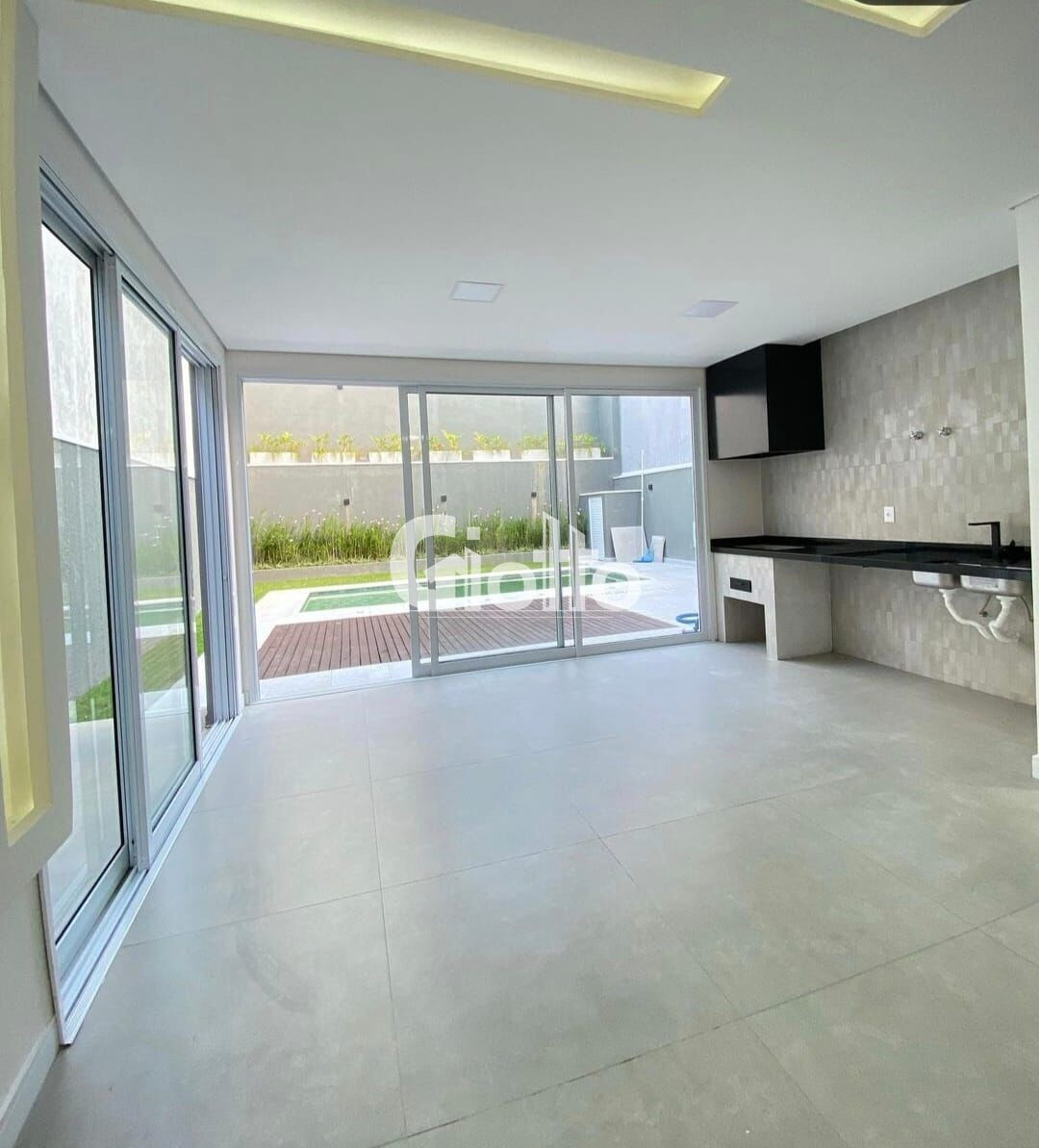 Imagem Casa de Condomínio com 3 Quartos à Venda, 221 m² em Mogi Moderno - Mogi Das Cruzes
