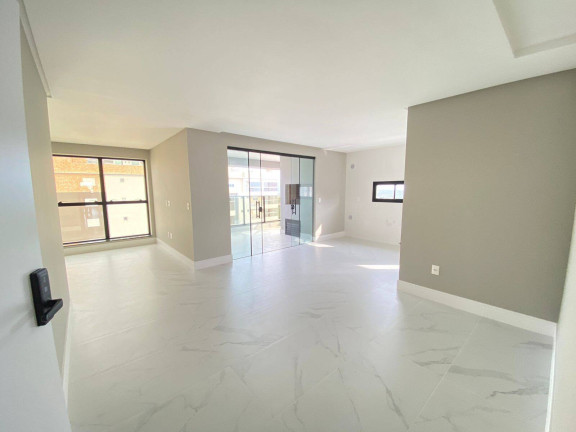 Apartamento com 3 Quartos à Venda, 129 m² em Meia Praia - Itapema