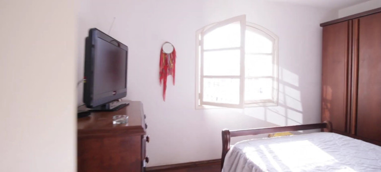 Imagem Casa com 3 Quartos à Venda, 230 m² em Vila Firmiano Pinto - São Paulo