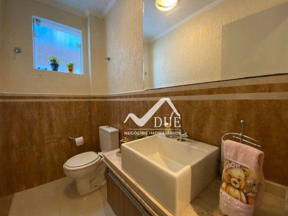 Imagem Sobrado com 4 Quartos à Venda, 228 m² em Embaré - Santos