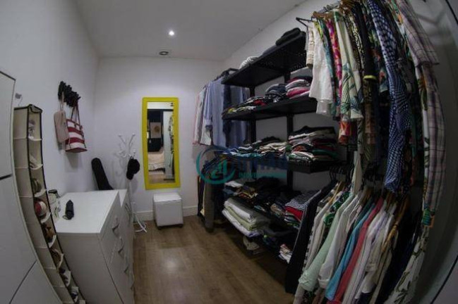 Imagem Casa com 3 Quartos à Venda, 350 m² em Pendotiba - Niterói