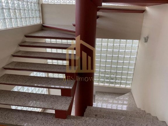 Imagem Casa com 3 Quartos à Venda, 304 m² em Uberaba - Curitiba