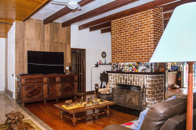 Imagem Imóvel com 18 Quartos à Venda, 980 m² em Iucas - Teresópolis