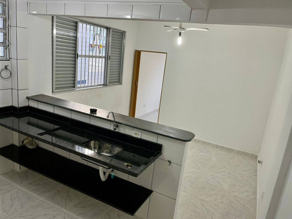 Kitnet com 1 Quarto à Venda, 30 m² em Tupi - Praia Grande