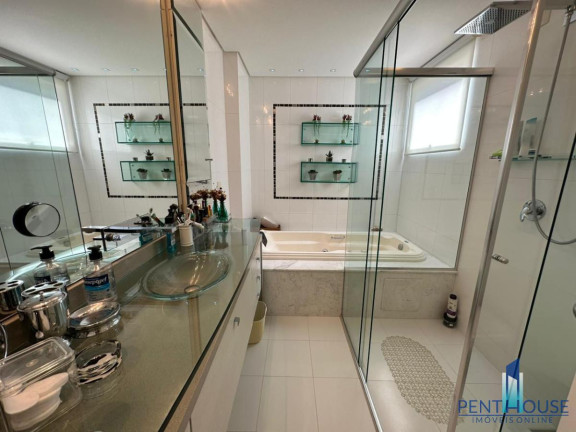 Imagem Apartamento com 3 Quartos à Venda, 170 m² em Centro - Balneário Camboriú Imagem Apartamento com 3 Quartos à Venda, 170 m² em Centro - Balneário Camboriú
