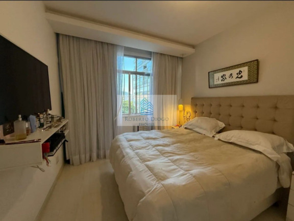 Imagem Imóvel com 2 Quartos à Venda, 126 m² em Icaraí - Niterói Imagem Imóvel com 2 Quartos à Venda, 126 m² em Icaraí - Niterói