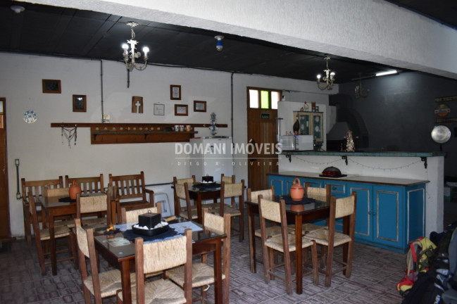 Imagem Imóvel com 6 Quartos à Venda, 436 m² em Região Do Vale Encantado - Campos Do Jordão Imagem Imóvel com 6 Quartos à Venda, 436 m² em Região Do Vale Encantado - Campos Do Jordão