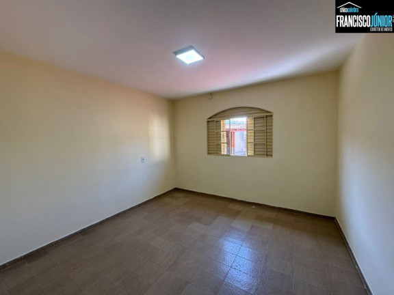 Imagem Casa com 4 Quartos à Venda, 403 m² em Setor Coimbra - Goiânia