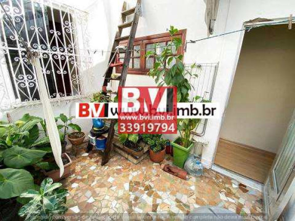 Imagem Casa com 3 Quartos à Venda, 192 m² em Vila Da Penha - Rio De Janeiro Imagem Casa com 3 Quartos à Venda, 192 m² em Vila Da Penha - Rio De Janeiro