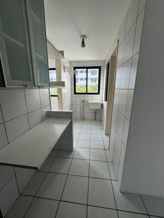 Imagem Apartamento com 3 Quartos para Alugar, 79 m² em Espinheiro - Recife