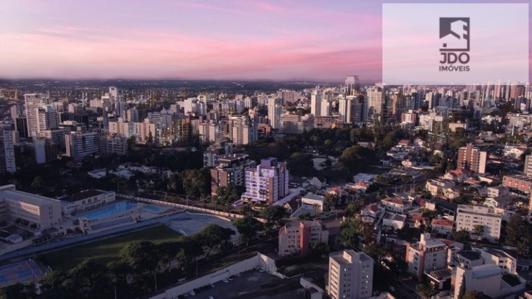 Imagem Cobertura com 4 Quartos à Venda, 275 m² em Centro - Curitiba Imagem Cobertura com 4 Quartos à Venda, 275 m² em Centro - Curitiba