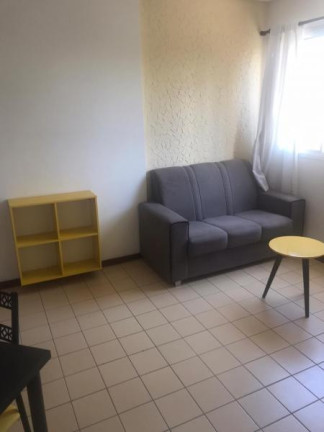 Imagem Apartamento com 1 Quarto à Venda, 50 m² em Itaigara
