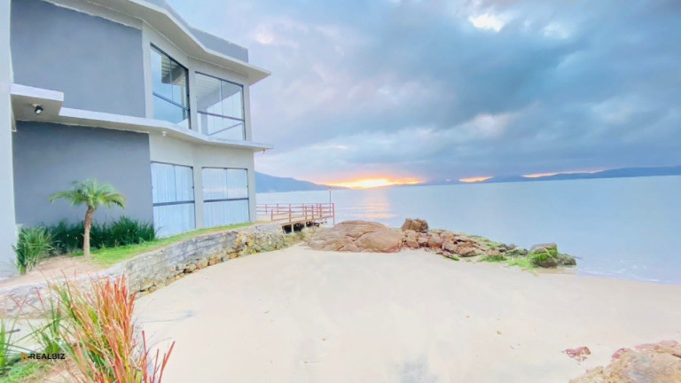 Imagem Casa com 4 Quartos à Venda, 500 m² em Guaporanga - Biguaçu