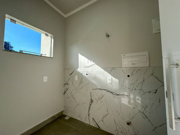 Imagem Sobrado com 3 Quartos à Venda, 121 m² em Centro - Itapoá