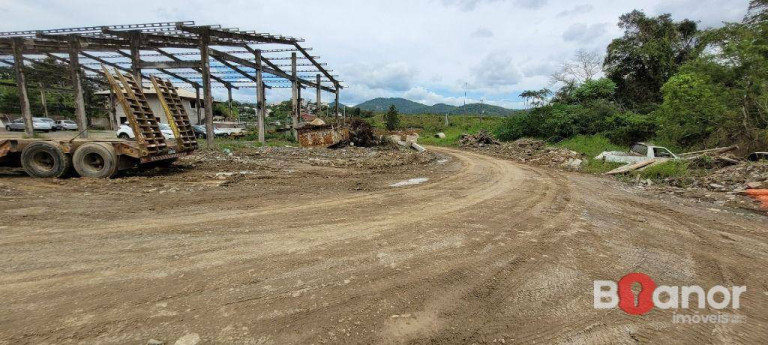 Imagem Terreno à Venda, 11.200 m² em Salto Weissbach - Blumenau Imagem Terreno à Venda, 11.200 m² em Salto Weissbach - Blumenau
