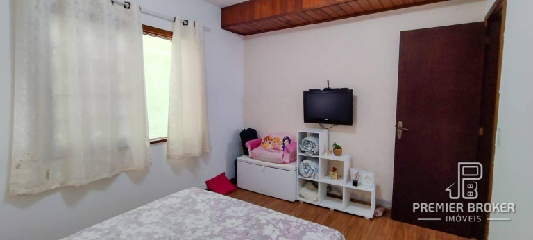 Imagem Casa com 4 Quartos à Venda, 200 m² em Araras - Teresópolis