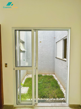 Imagem Casa com 3 Quartos à Venda, 115 m² em Jardim Estância Brasil - Atibaia