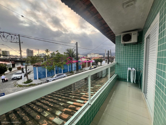 Imagem Sobrado com 3 Quartos à Venda, 121 m² em Caiçara - Praia Grande Imagem Sobrado com 3 Quartos à Venda, 121 m² em Caiçara - Praia Grande