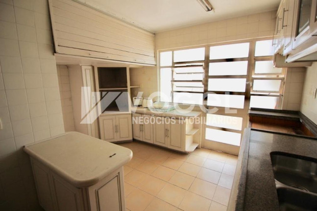 Imagem Apartamento com 3 Quartos à Venda, em Auxiliadora - Porto Alegre Imagem Apartamento com 3 Quartos à Venda, em Auxiliadora - Porto Alegre