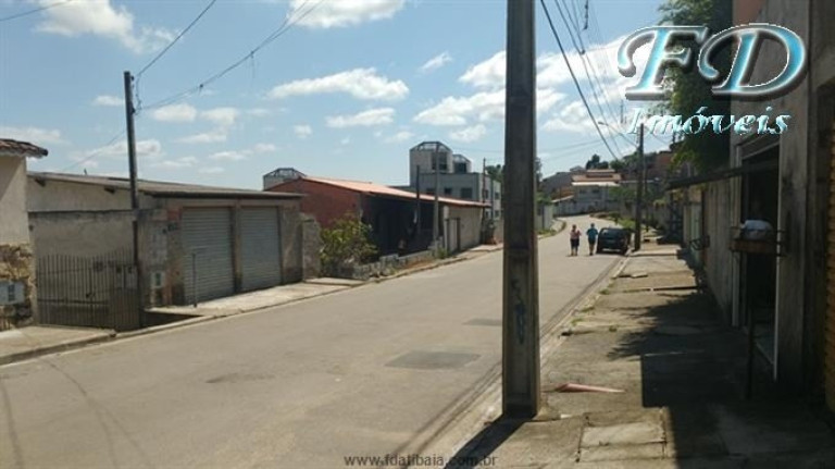 Imagem Casa com 6 Quartos à Venda, 350 m² em Terra Preta (terra Preta) - Mairiporã