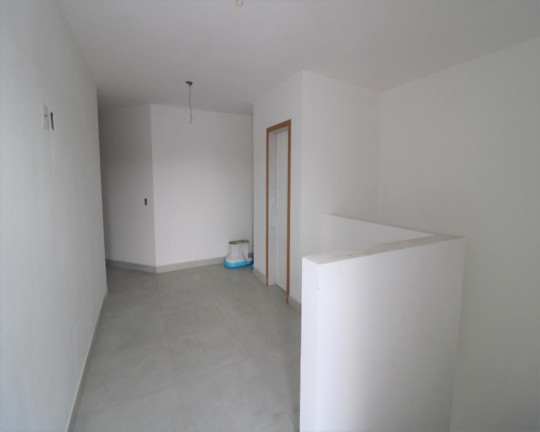 Imagem Imóvel com 2 Quartos à Venda, 131 m² em Canto Do Forte - Praia Grande Imagem Imóvel com 2 Quartos à Venda, 131 m² em Canto Do Forte - Praia Grande