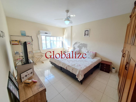 Imagem Imóvel com 2 Quartos à Venda, 131 m² em Gonzaga - Santos