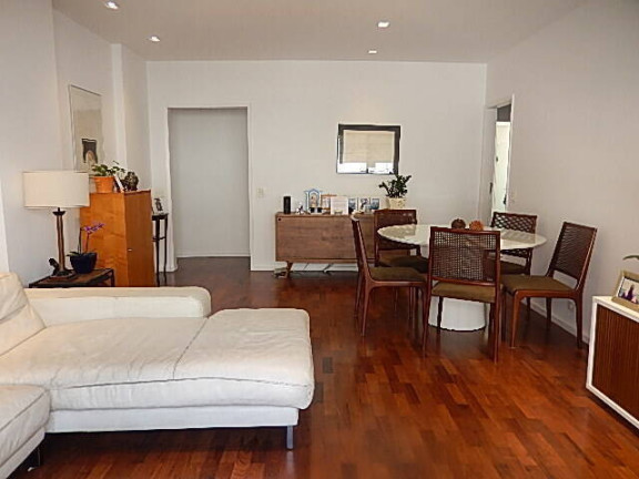 Imagem Apartamento com 3 Quartos à Venda, em Lagoa - Rio De Janeiro Imagem Apartamento com 3 Quartos à Venda, em Lagoa - Rio De Janeiro