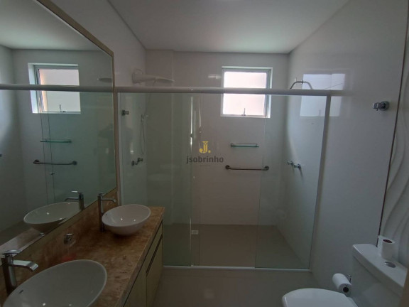 Apartamento com 3 Quartos para Temporada, 142 m² em Meia Praia - Itapema