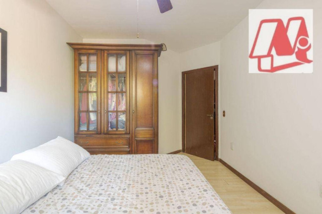 Imagem Casa com 3 Quartos à Venda, 145 m² em Ipanema - Porto Alegre Imagem Casa com 3 Quartos à Venda, 145 m² em Ipanema - Porto Alegre