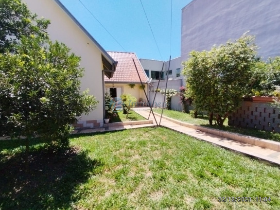 Imagem Casa com 4 Quartos à Venda, 319 m² em São Francisco - Curitiba Imagem Casa com 4 Quartos à Venda, 319 m² em São Francisco - Curitiba
