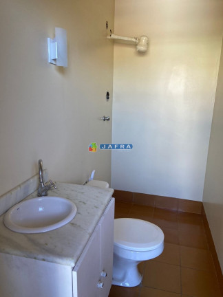 Imagem Casa com 5 Quartos para Alugar, 263 m² em Centro - Paraíba Do Sul