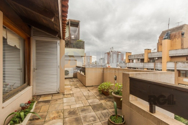 Imagem Imóvel com 3 Quartos à Venda, 275 m² em Rio Branco - Porto Alegre