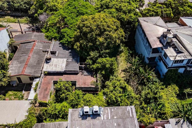 Imagem Terreno à Venda, 360 m² em Vila Ipiranga - Porto Alegre Imagem Terreno à Venda, 360 m² em Vila Ipiranga - Porto Alegre