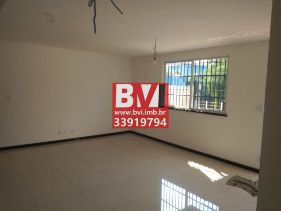 Imagem Casa com 3 Quartos à Venda, 100 m² em Vila Da Penha - Rio De Janeiro Imagem Casa com 3 Quartos à Venda, 100 m² em Vila Da Penha - Rio De Janeiro