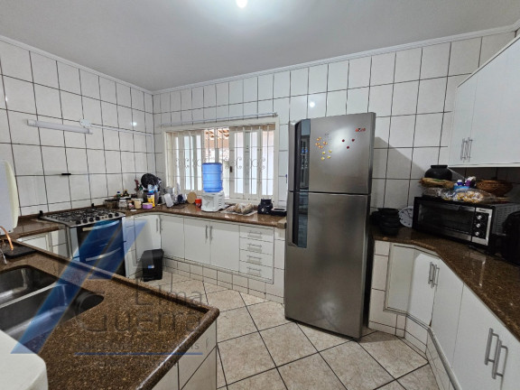 Imagem Casa com 3 Quartos à Venda, 252 m² em Itaguá - Ubatuba