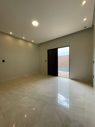 Imagem Casa com 3 Quartos à Venda, 328 m² em Turista Ii - Caldas Novas