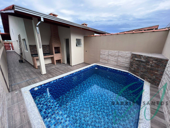 Casa com 3 Quartos à Venda, 180 m² em Bal. Santa Terezinha - Itanhaém