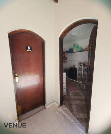 Imagem Casa com 5 Quartos à Venda, 300 m² em Nova Arujá - Arujá Imagem Casa com 5 Quartos à Venda, 300 m² em Nova Arujá - Arujá