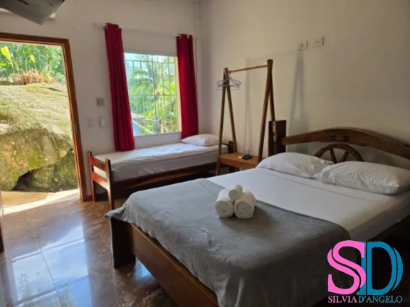 Imagem Casa com 12 Quartos à Venda, 1.500 m² em Praia Grande - Ubatuba Imagem Casa com 12 Quartos à Venda, 1.500 m² em Praia Grande - Ubatuba