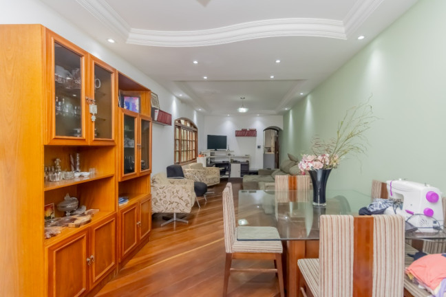 Imagem Sobrado com 4 Quartos à Venda, 385 m² em Vila Canero - São Paulo