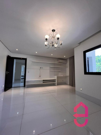 Imagem Casa de Condomínio com 6 Quartos à Venda, 1.723 m² em Residencial Aldeia Do Vale - Goiânia