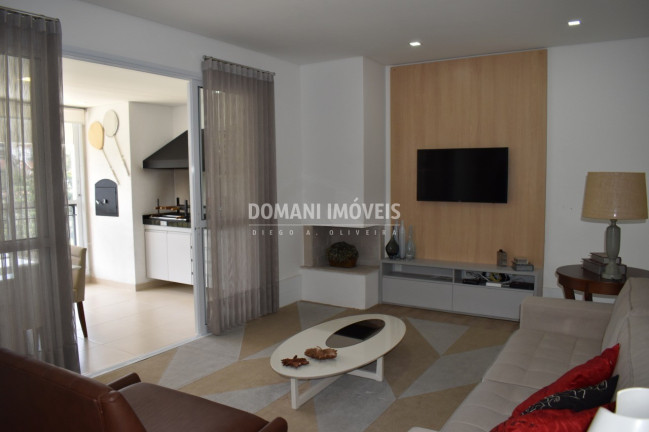 Imagem Imóvel com 3 Quartos à Venda, 101 m² em Região De Capivari - Campos Do Jordão