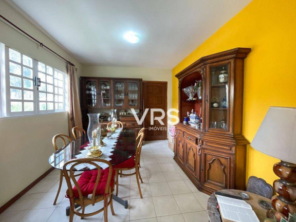 Imagem Casa com 4 Quartos à Venda, 94 m² em Cascata Guarani - Teresópolis