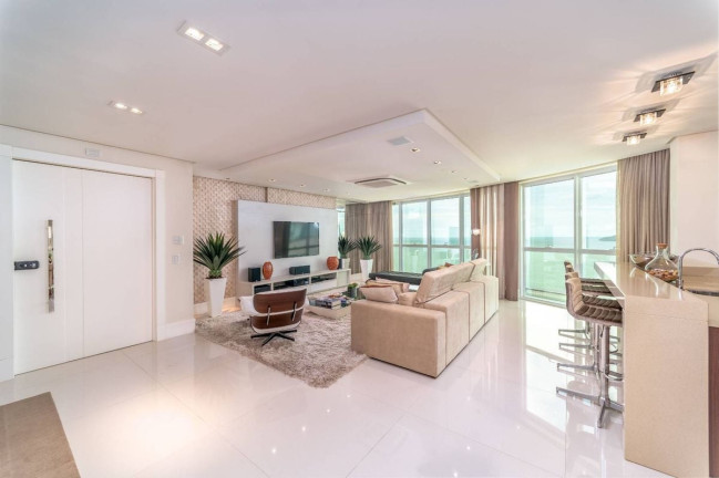Imagem Apartamento com 4 Quartos à Venda, 287 m² em Centro - Balneário Camboriú Imagem Apartamento com 4 Quartos à Venda, 287 m² em Centro - Balneário Camboriú