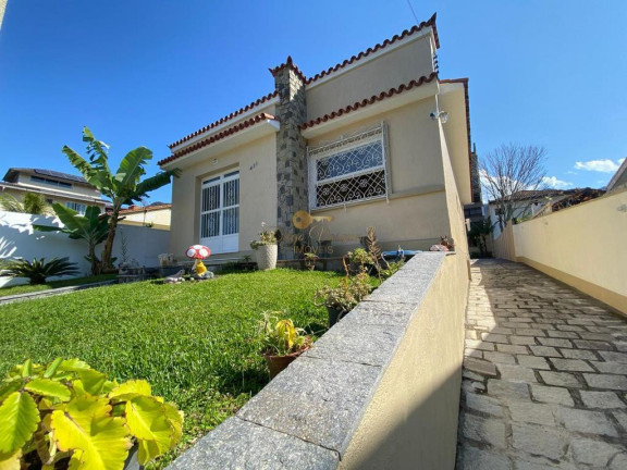 Imagem Casa com 4 Quartos à Venda, 246 m² em Alto - Teresópolis Imagem Casa com 4 Quartos à Venda, 246 m² em Alto - Teresópolis