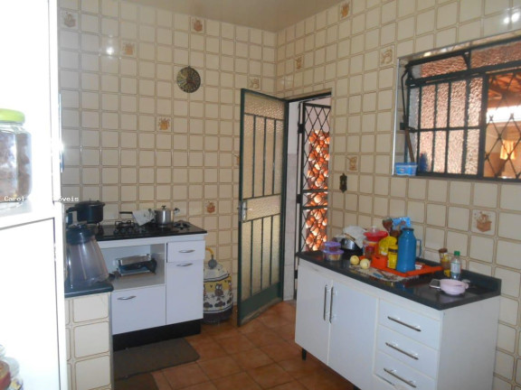 Imagem Casa com 4 Quartos à Venda, 178 m² em Linda Vista - Contagem