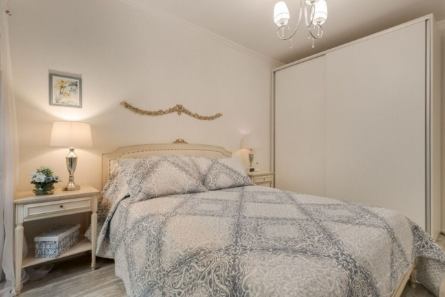 Imagem Imóvel com 2 Quartos à Venda, 75 m² em Petrópolis - Porto Alegre