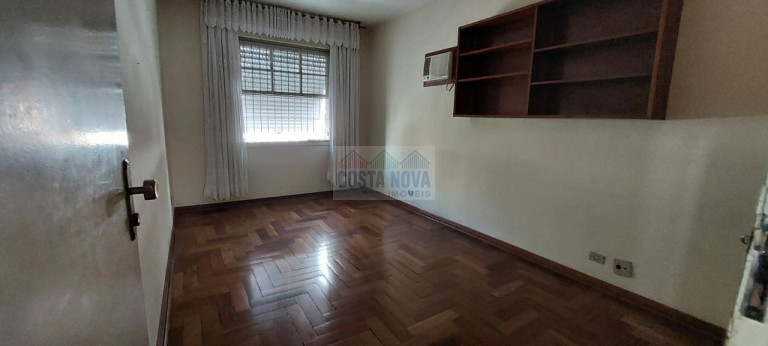 Imagem Casa com 3 Quartos à Venda, 330 m² em Gonzaga - Santos Imagem Casa com 3 Quartos à Venda, 330 m² em Gonzaga - Santos