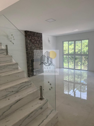 Casa de Condomínio com 3 Quartos à Venda, 256 m² em Granja Viana - Cotia