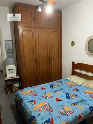 Imagem Casa com 3 Quartos à Venda, 333 m² em Gonzaga - Santos